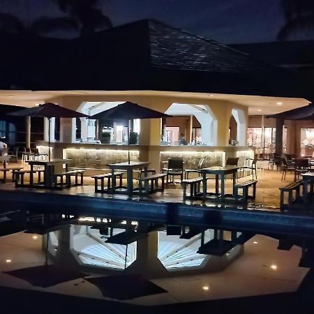 Sundown Country Estate Hotel Boshoek Bagian luar foto
