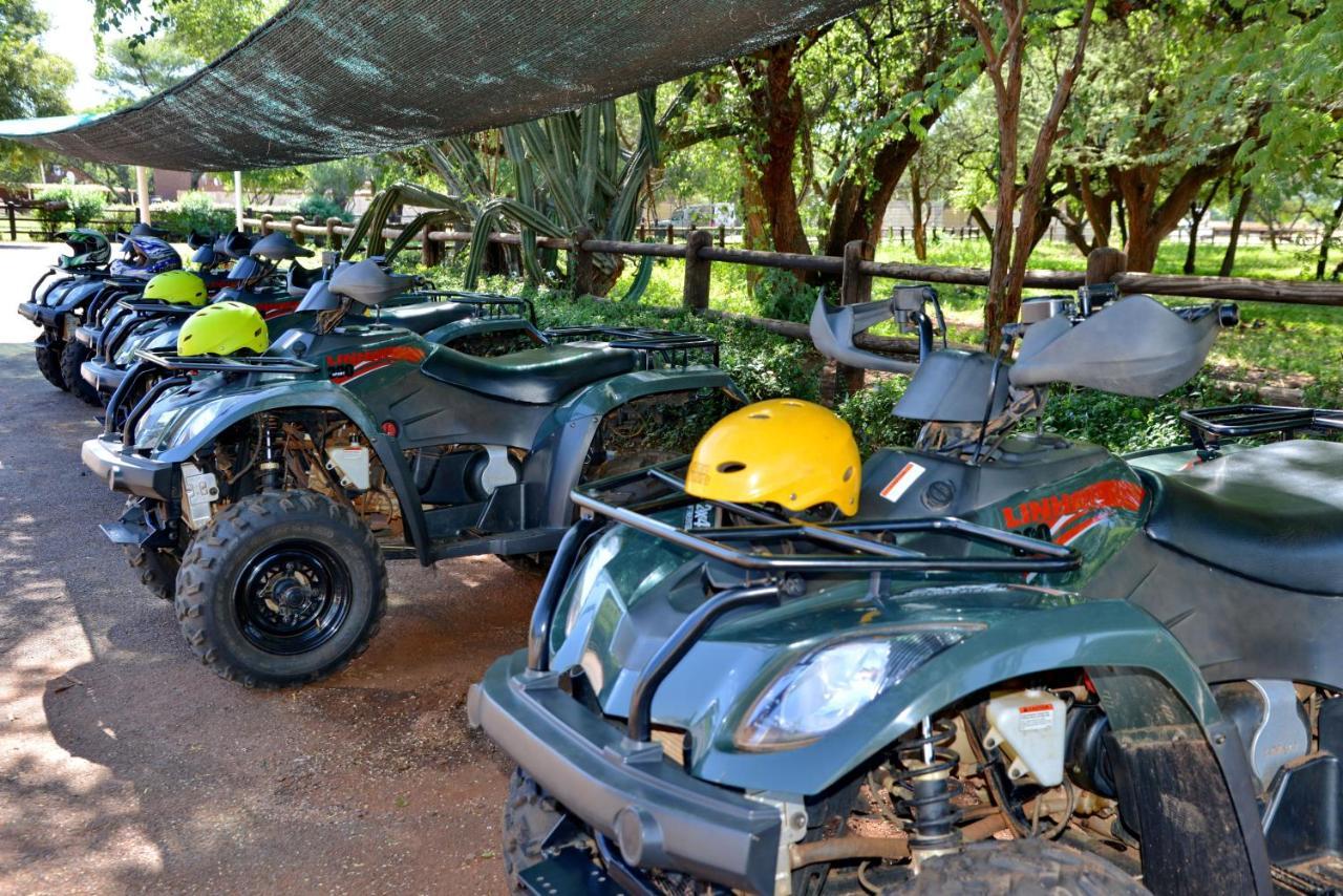 Sundown Country Estate Hotel Boshoek Bagian luar foto