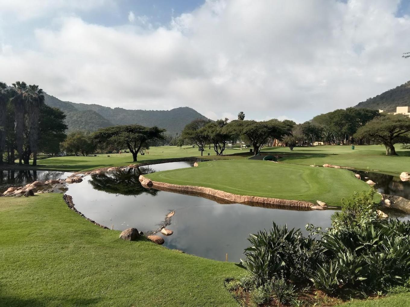 Sundown Country Estate Hotel Boshoek Bagian luar foto