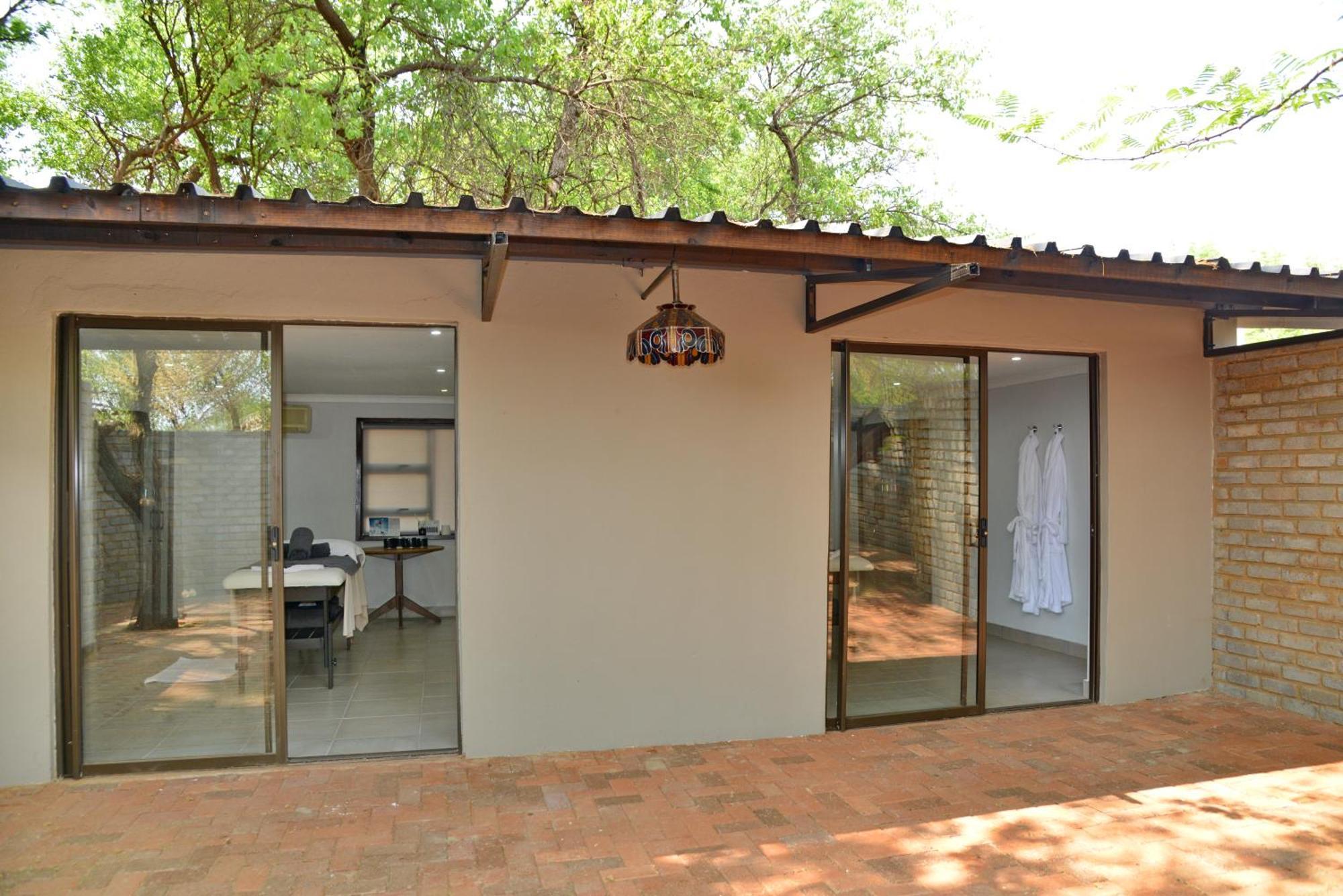 Sundown Country Estate Hotel Boshoek Bagian luar foto