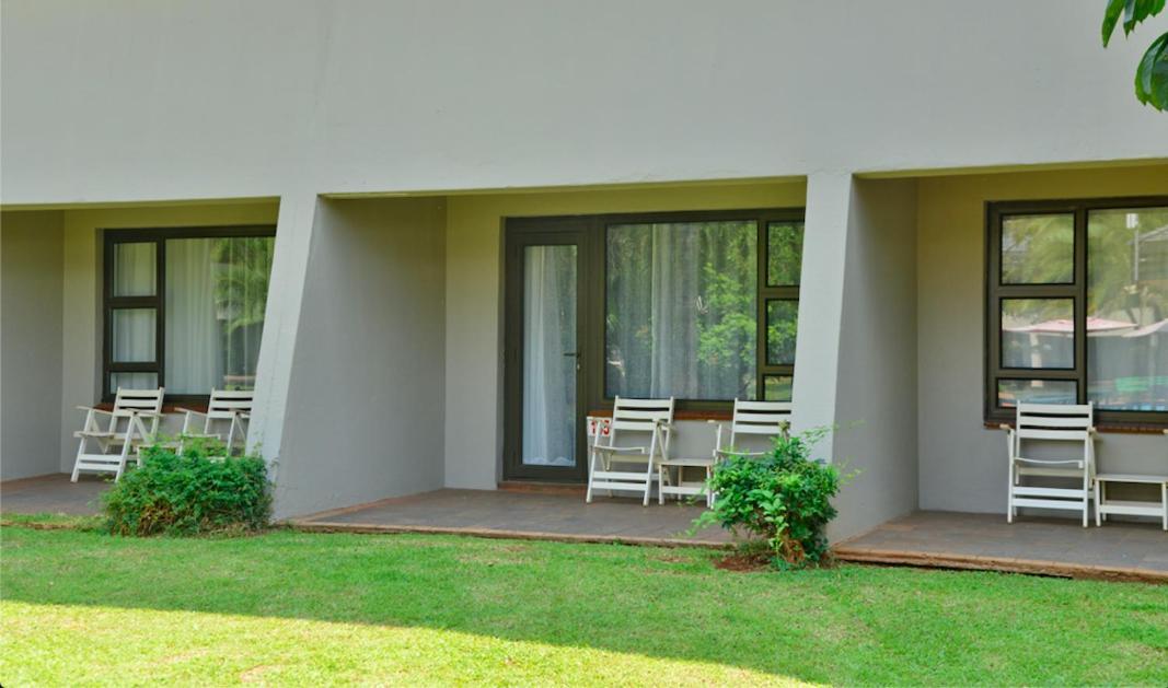 Sundown Country Estate Hotel Boshoek Bagian luar foto