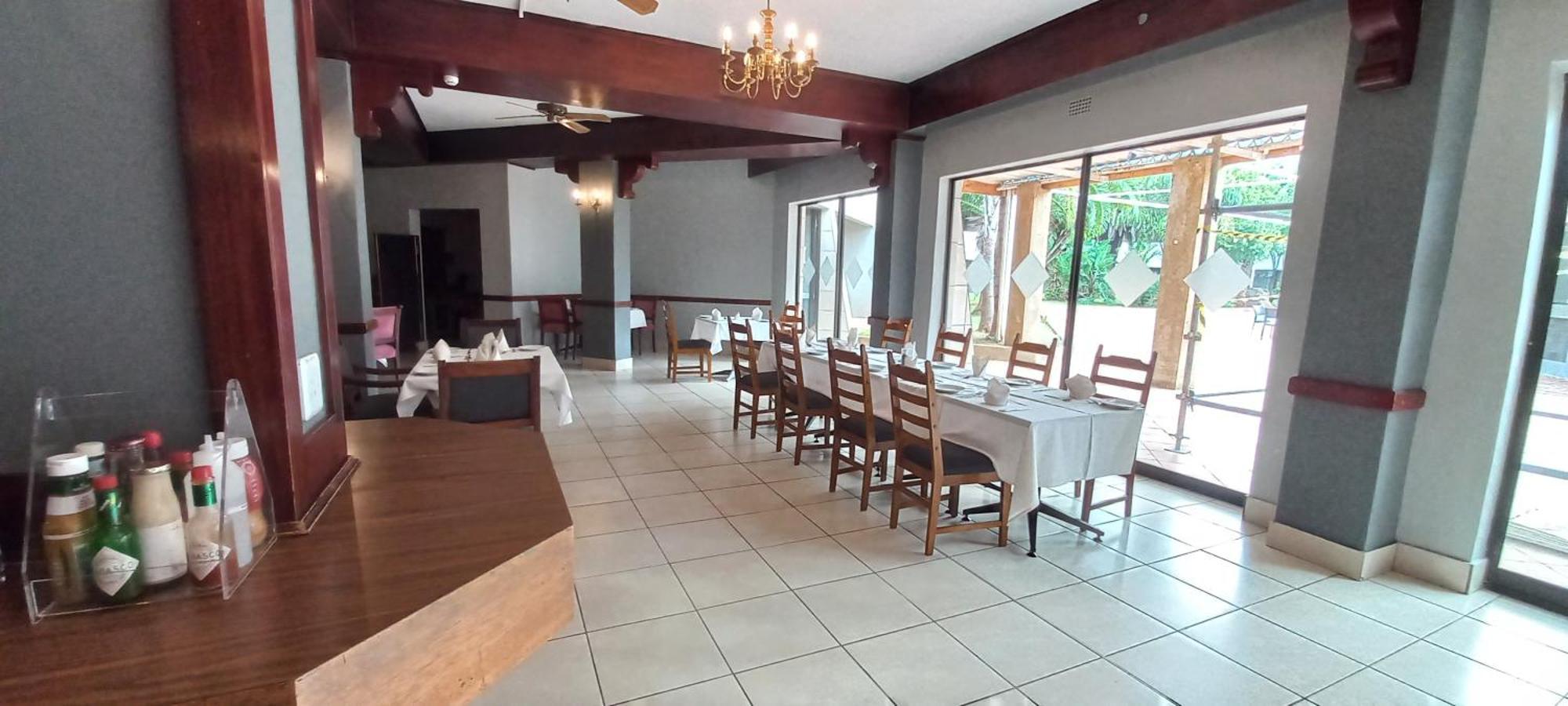Sundown Country Estate Hotel Boshoek Bagian luar foto