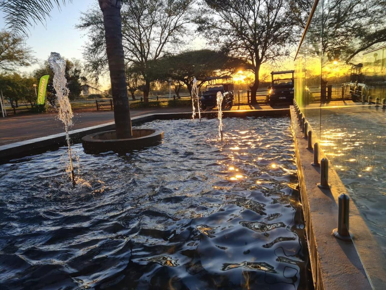 Sundown Country Estate Hotel Boshoek Bagian luar foto
