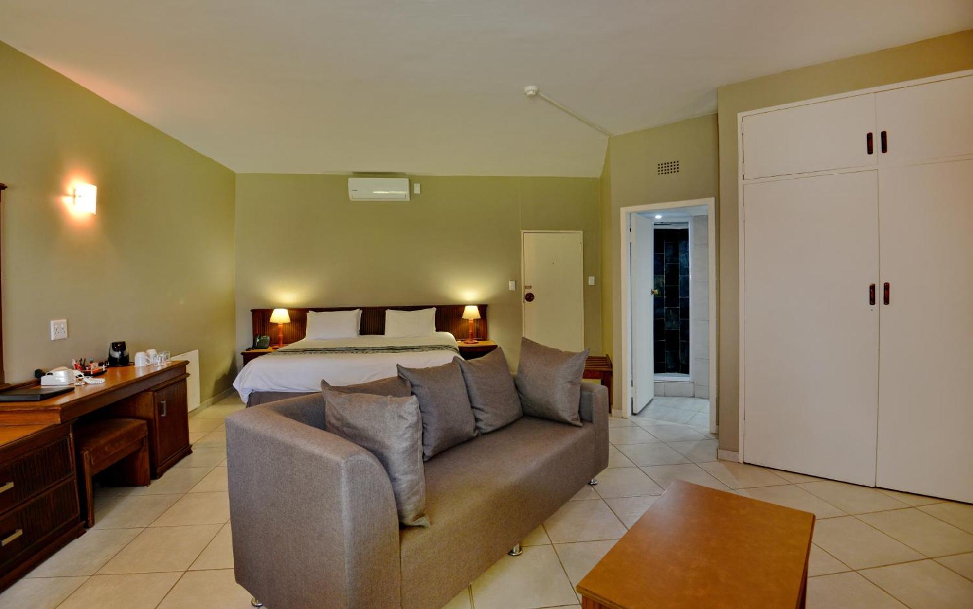 Sundown Country Estate Hotel Boshoek Bagian luar foto